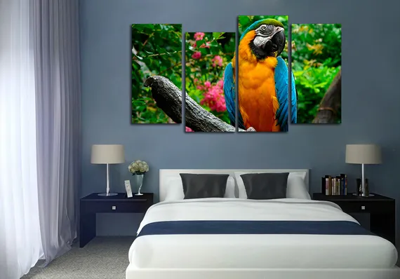 Модульная картина "Попугай на ветке"