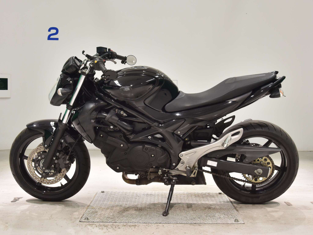 Suzuki Gladius SFV400 , 2014