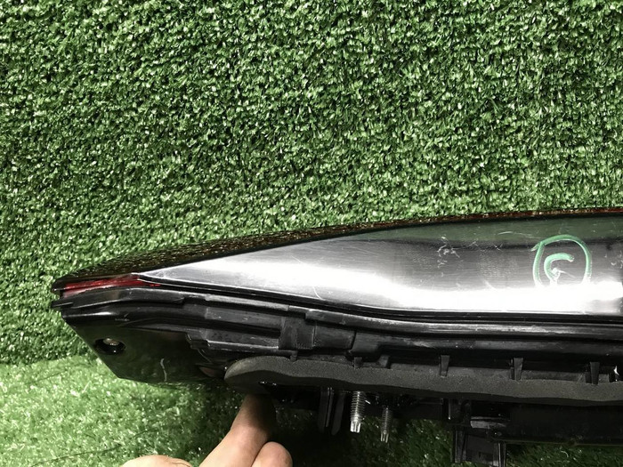 Фонарь левый внутренний BMW X5 G05 (2018-2023)