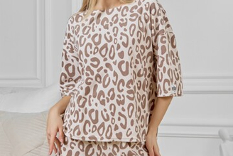 Комплекты и костюмы