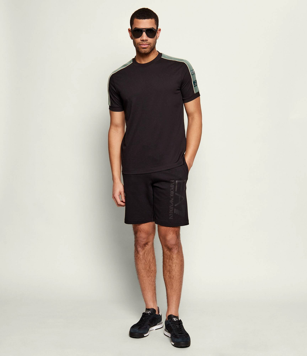 Футболка EA7