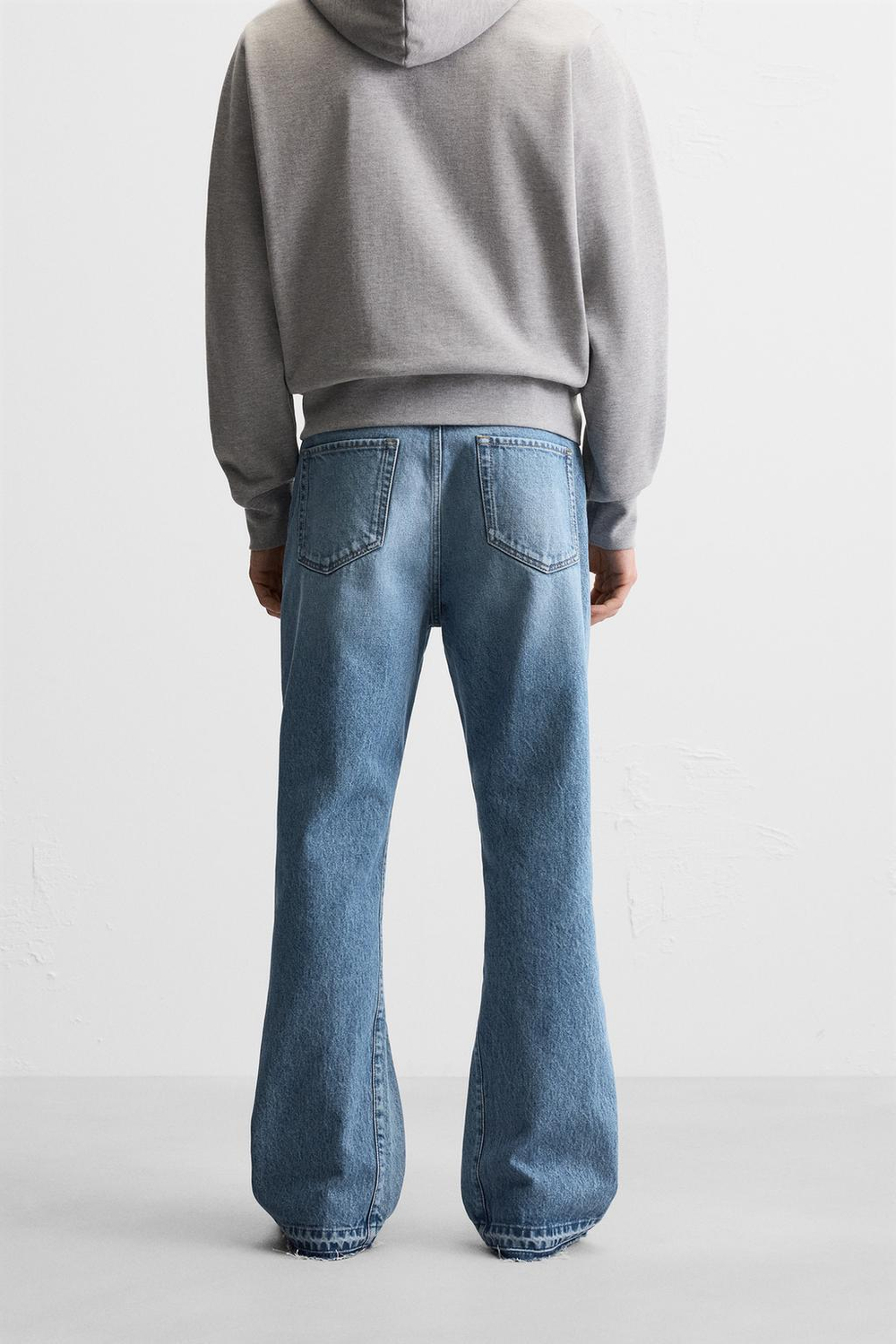 Джинсы flared fit
