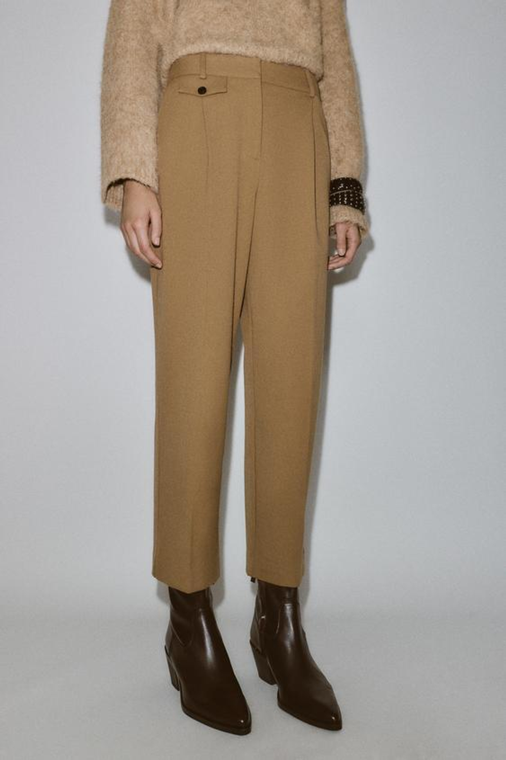ZARA ПРЯМЫЕ БРЮКИ С ЗАЩИПАМИ, ЦВЕТ ВЕРБЛЮЖЬЕЙ ШЕРСТИ