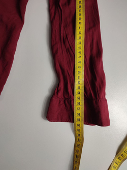 Блузка Camaïeu модного оттенка, визуально на 44 размер