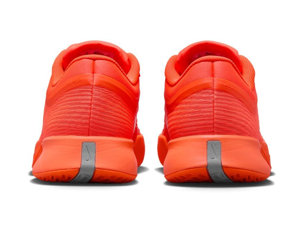 Мужские кроссовки теннисные Nike Zoom Vapor Pro 3 Clay Premium - hyper crimson/metallic silver
