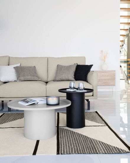 Столик журнальный Fleksa круглый из черного металла Ø 45 см Испания