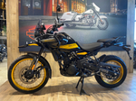Royal Enfield Himalayan 450 Hanle Black (Premium / бескамерные шины) 2025