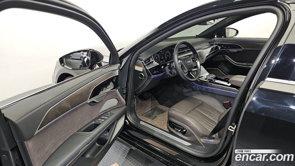 Audi A8 (D5) 55 TFSI Quattro Premium LWB (12.2022)