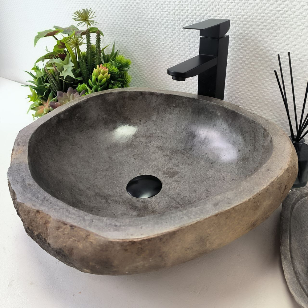 Раковина из речного камня RS-63623 (46*42*15) 0122
