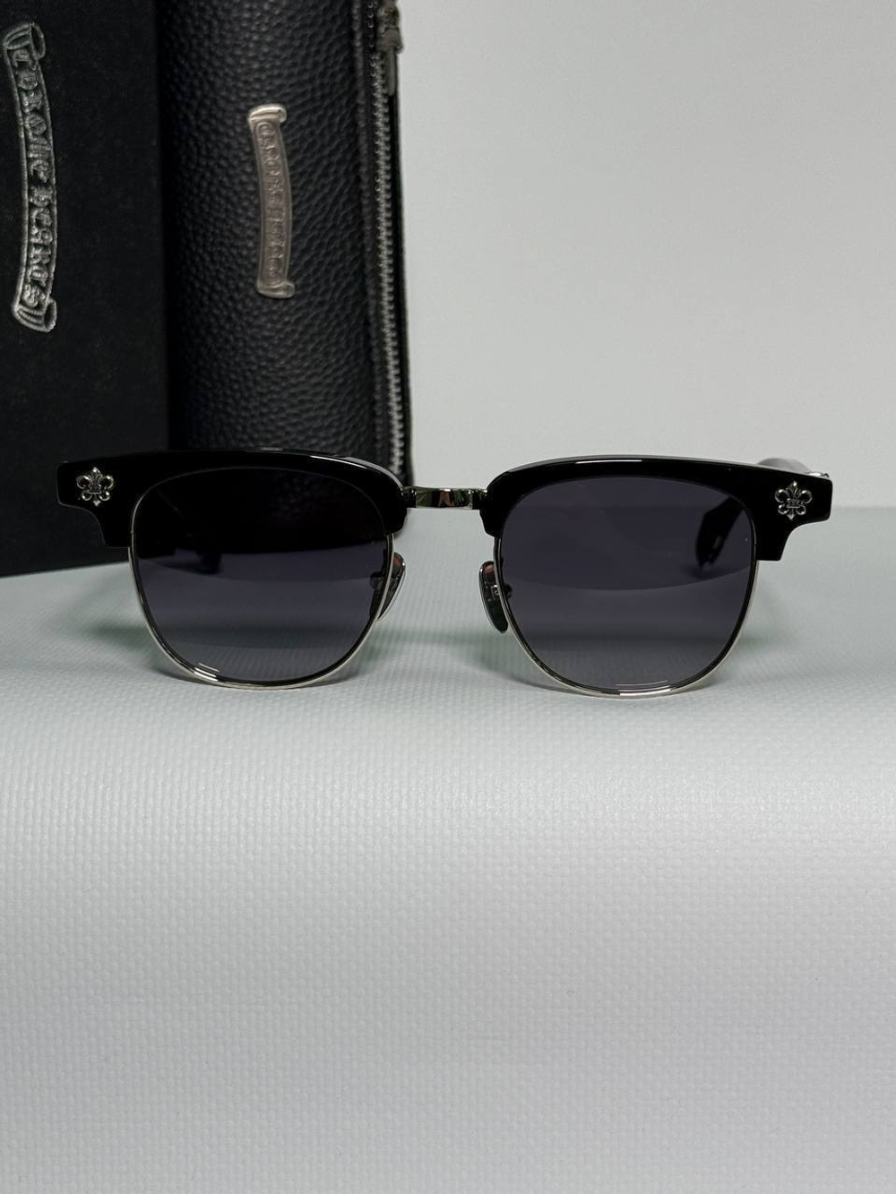 Очки солнцезащитные Chrome Hearts