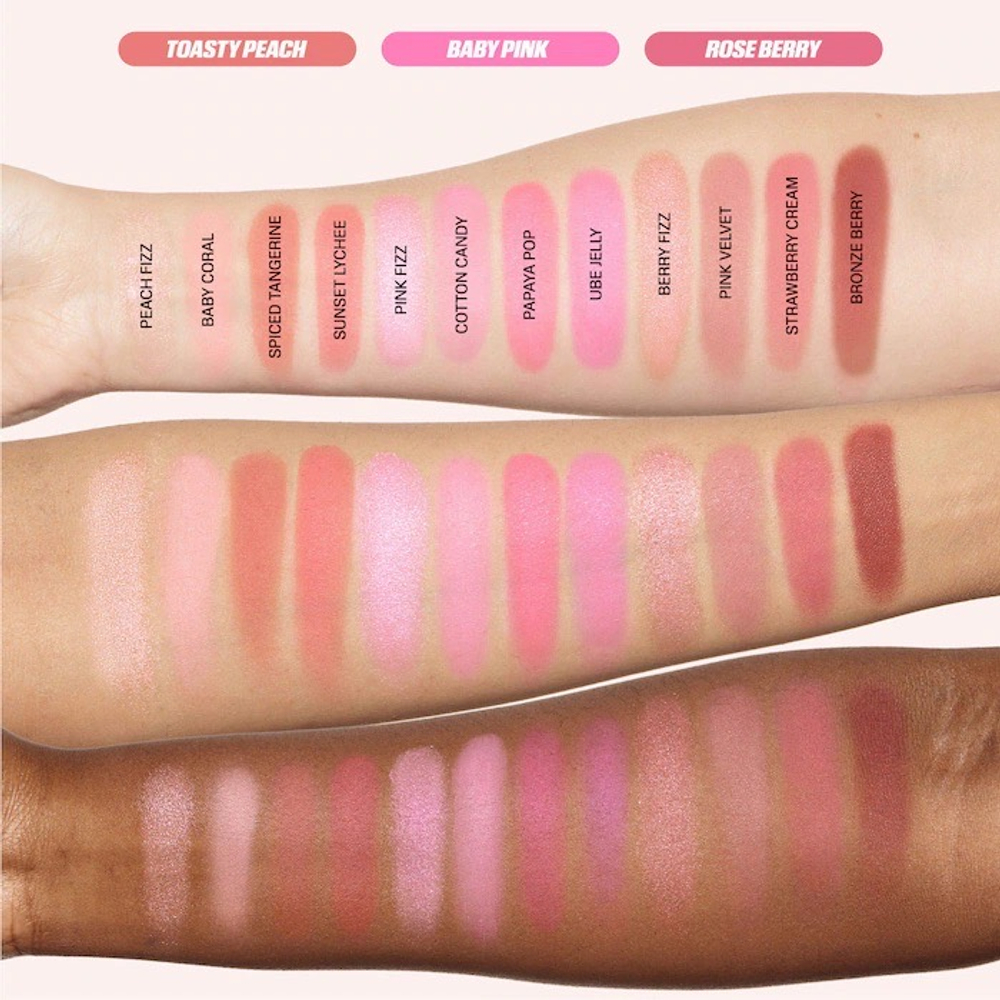 HUDA BEAUTY Blush Filter Blurring Blushlighters Palette - toasty peach