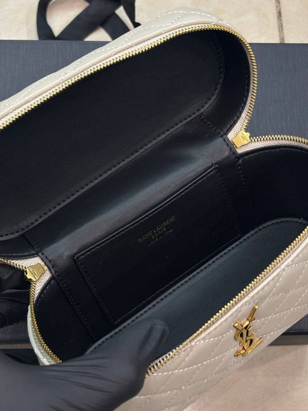 Сумка Yves Saint Laurent