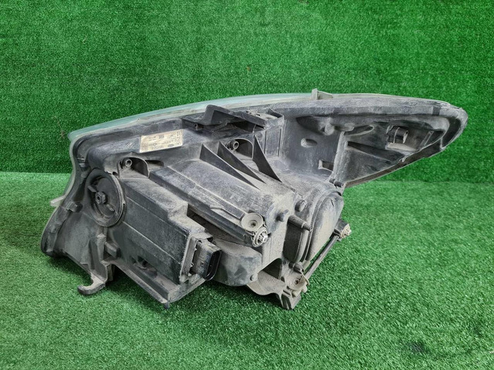 Фара правая Mercedes V W447 (2014-н.в.) LED