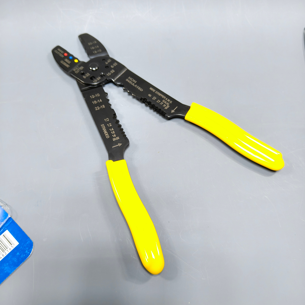 Щипцы для фиксирования наконечников