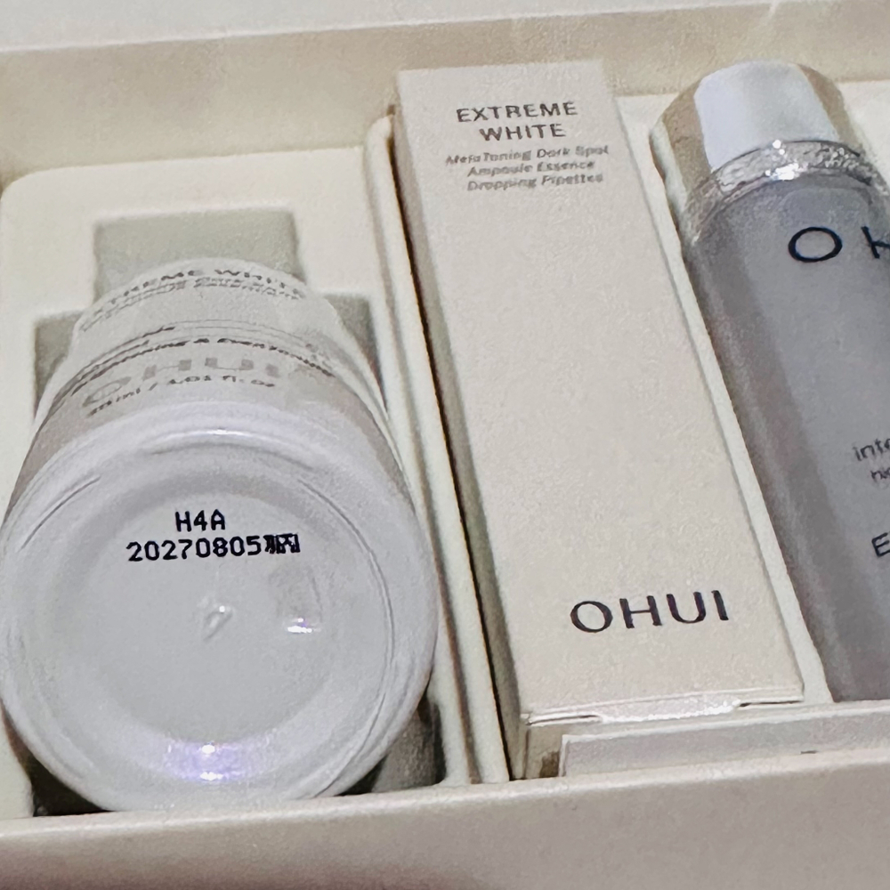 Эссенция осветляющая O HUI EXTREME WHITE Mela Toning Dark Spot Ampoule.
