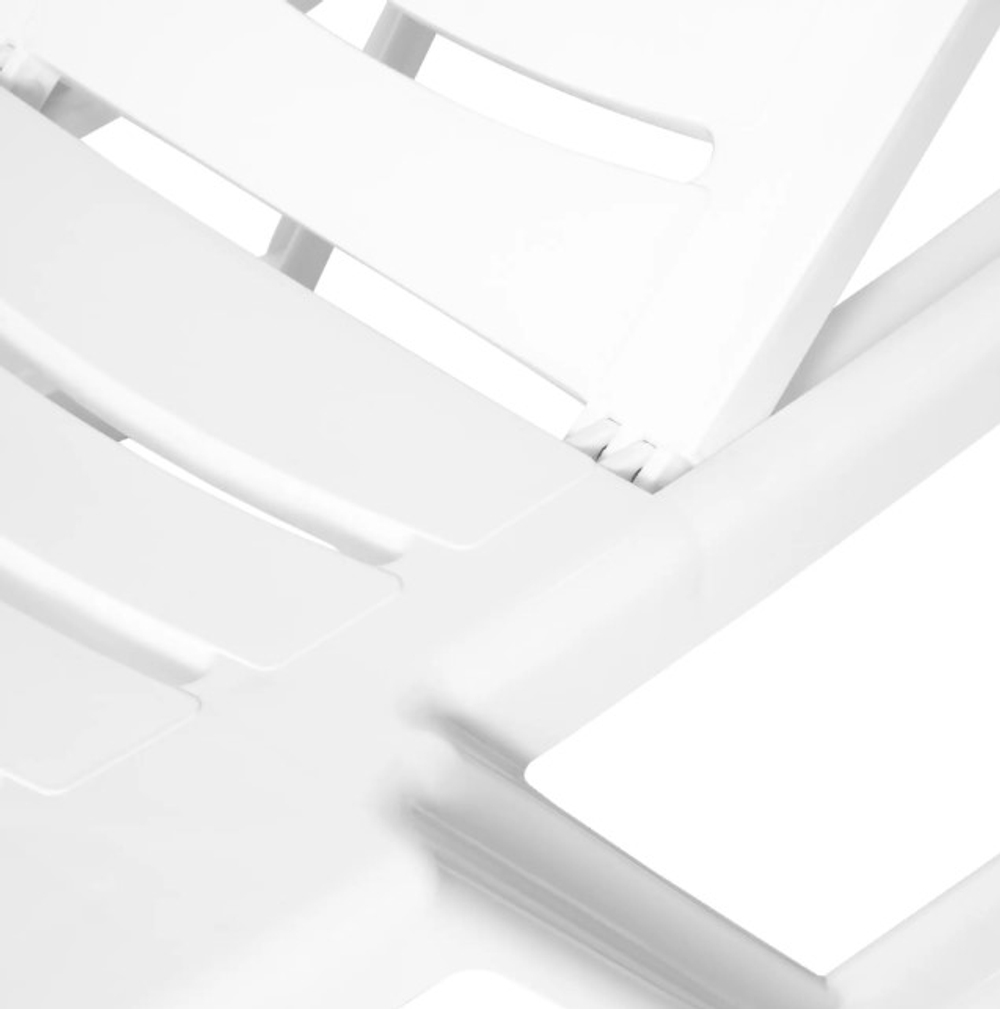 Пластиковый шезлонг 1855х620х320мм универсальный