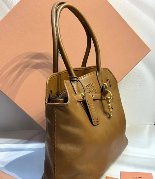 Сумка MIU MIU Aventure, коричневый
