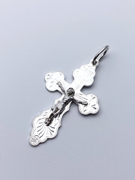 Крест из серебра/С алмазной огранкой