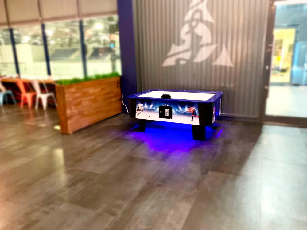 Аэрохоккей с подсветкой (220*120*75 см.)