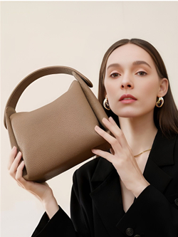 женская сумка на плечо из натуральной кожи