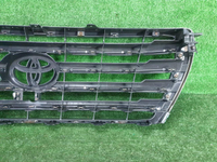 Решетка радиатора Toyota Land Cruiser 200 (2012-2015)