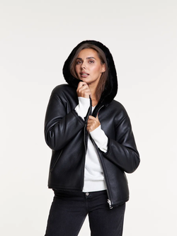 Дубленка короткая зимняя, черная, Северина