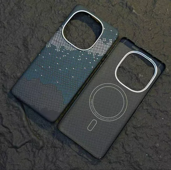 Карбоновый чехол для IQOO 13 с MagSafe Галактика (Galaxy)