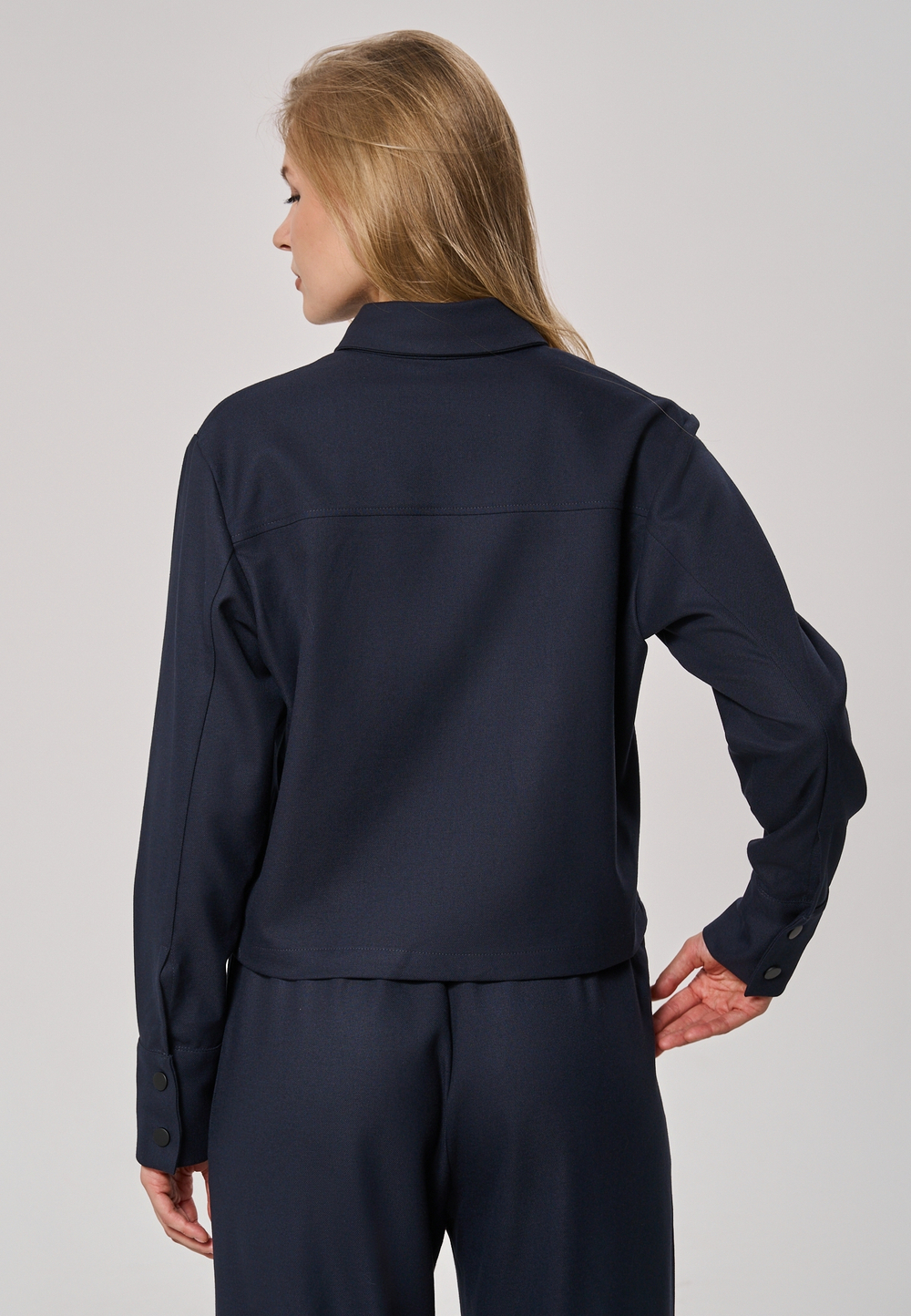 Рубашка-жакет укороченная синяя