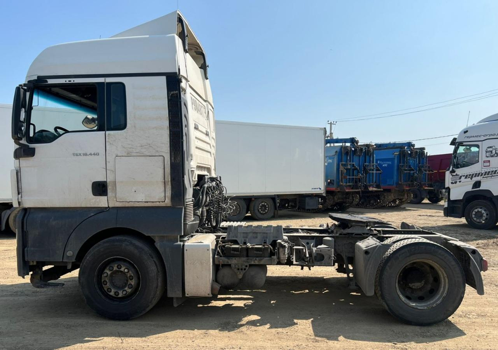 MAN TGX 4x2 Седельный тягач 18.440 4x2 BLS (Дизельный, 10,5 л, 441 л.с., АТ)