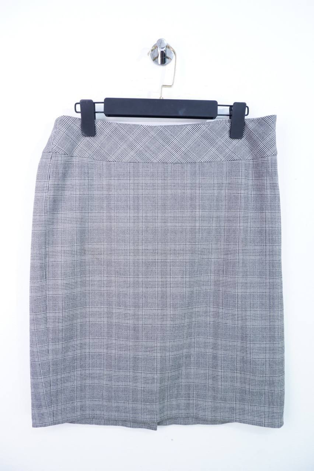 Юбка Falinda для офисных будней, визуально на 48 размер