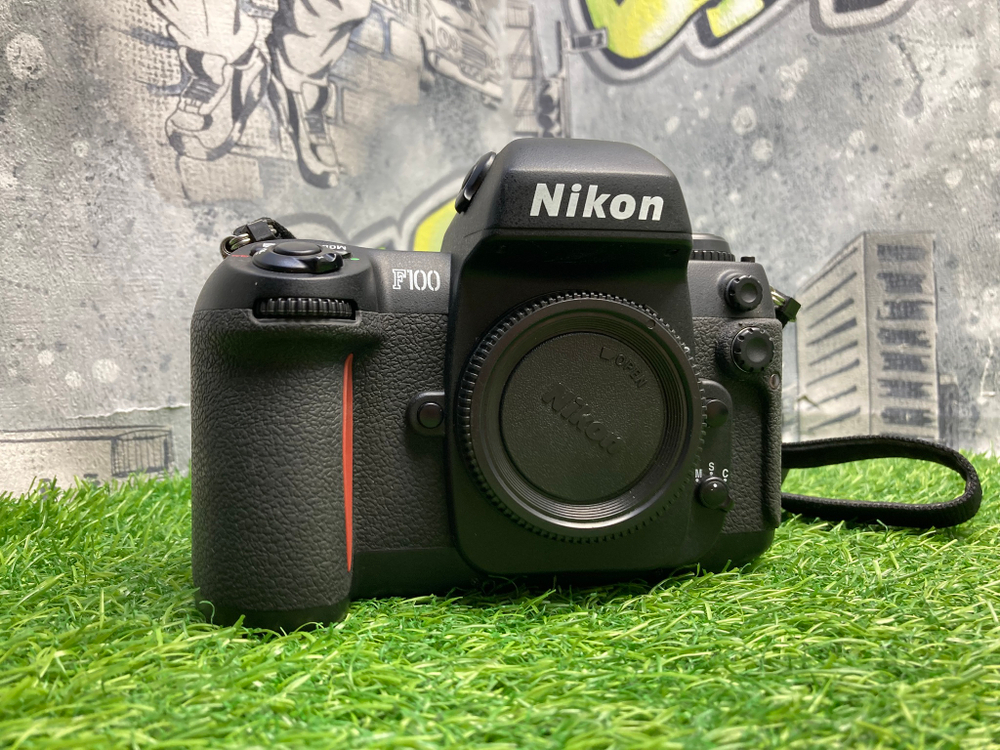 Nikon F100 Как Новый