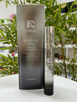 Крем для век с платиной и экстрактом черной икры Ottie Platinum Aura Roll-Up Eye Cream, 15мл