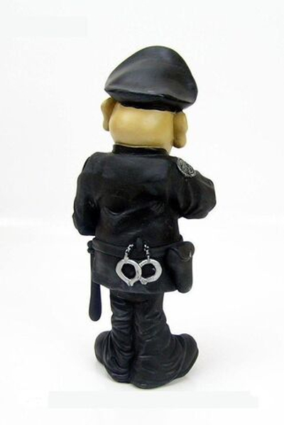 Статуэтка ""Полицейский"" (W. Stratford)