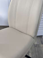 Стул М-City DISAUR Йохан (Yohan) поворотный на поворотный на 360 градусов, Hf017-02 Бежевый, Экокожа, Черный