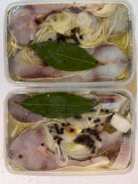Толстолобик маринованный с луком 1 кг