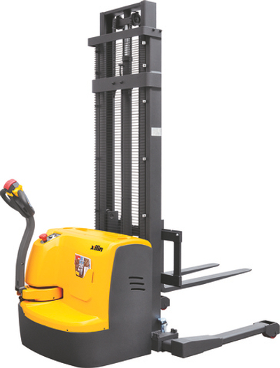 Штабелер самоходный 1,5 т 5,6 м XILIN CTDR15-III с раздвижными вилами и опорами 24/200 В/Ач