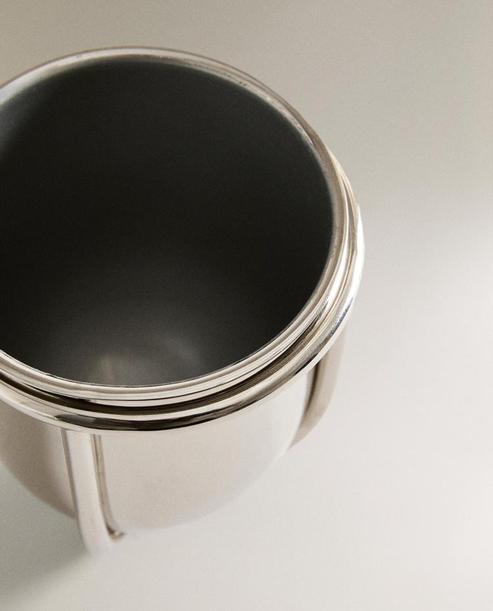 ZARA HOME МЕТАЛЛИЧЕСКИЙ СТАКАН ДЛЯ ЗУБНЫХ ЩЕТОК, СЕРЕБРЯНЫЙ