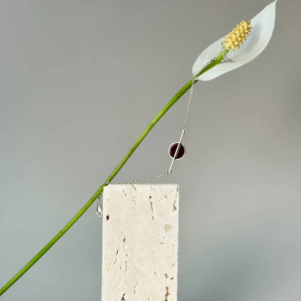 Браслет Meridian I с вишневым янтарем