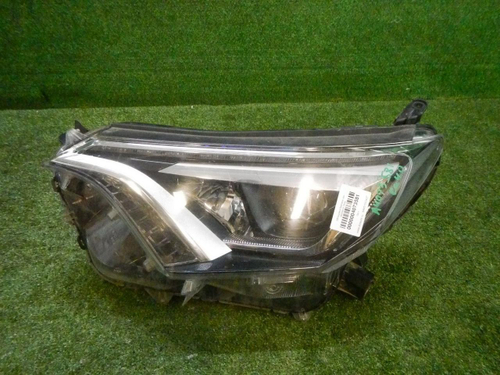 Фара левая Toyota Rav 4 CA40 (2015-2019) LED
