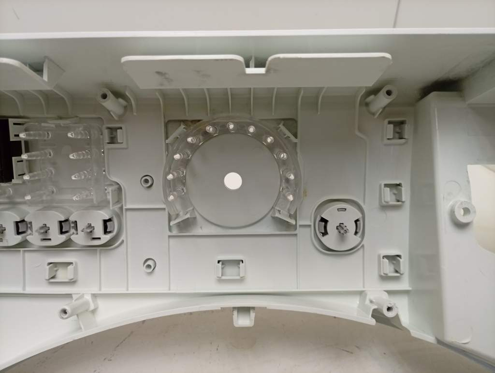 HW60-1279 кт27 Передняя лицевая панель стиральной машины Haier 0020204245 б/у