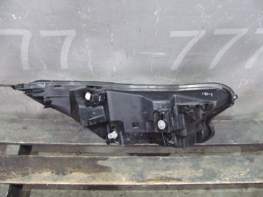 Фара левая LED Honda CR-V 5 (RW) 16-нв Б/У Оригинал 33150TLAG11