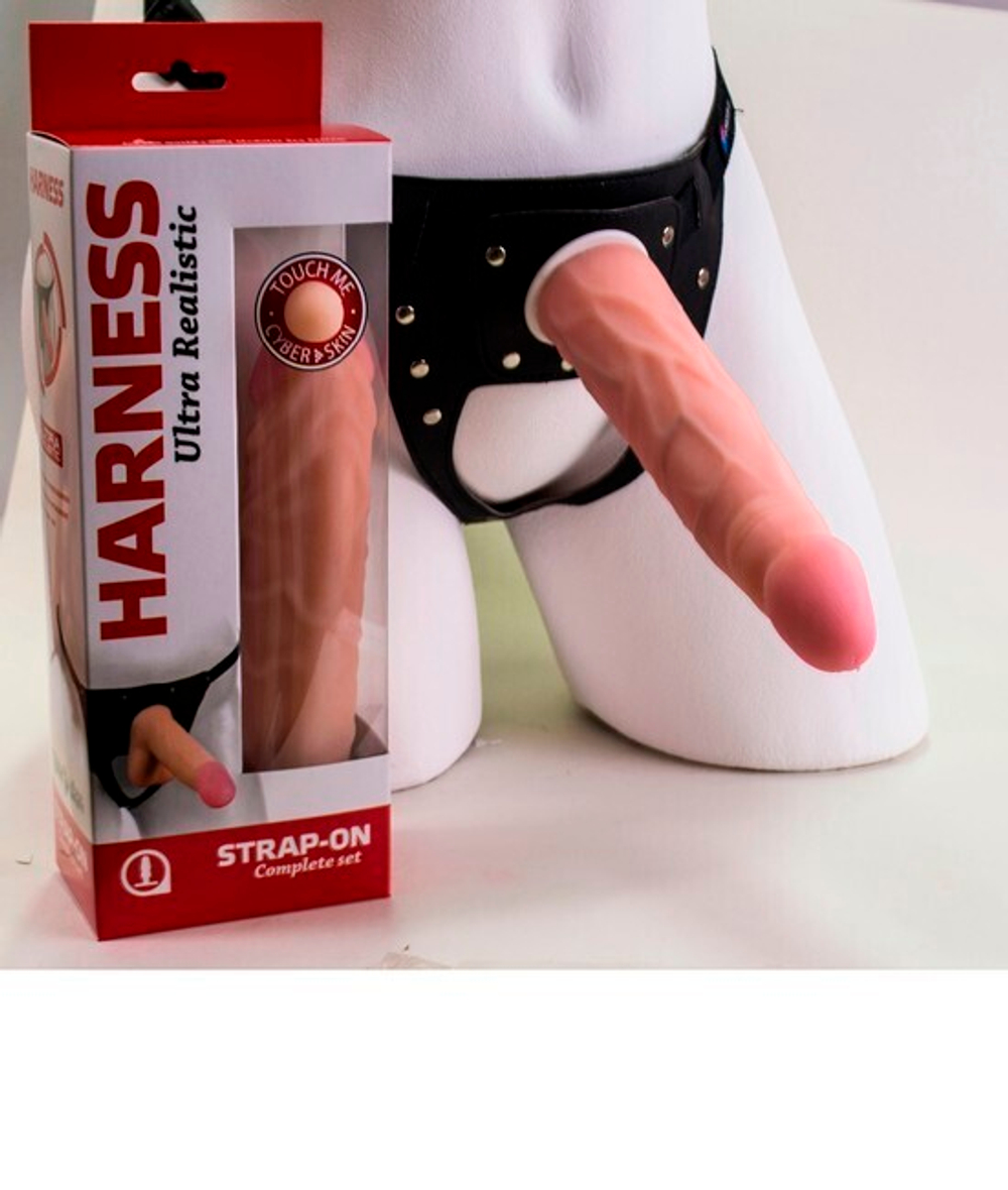 Реалистичная насадка на трусиках Harnes Ultra Realistic ( 18 см ) (Цвет: телесный)