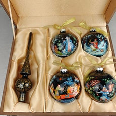 Сувенирный набор из 4-х новогодних шаров и наконечника с ручной росписью Палех "Сказки"