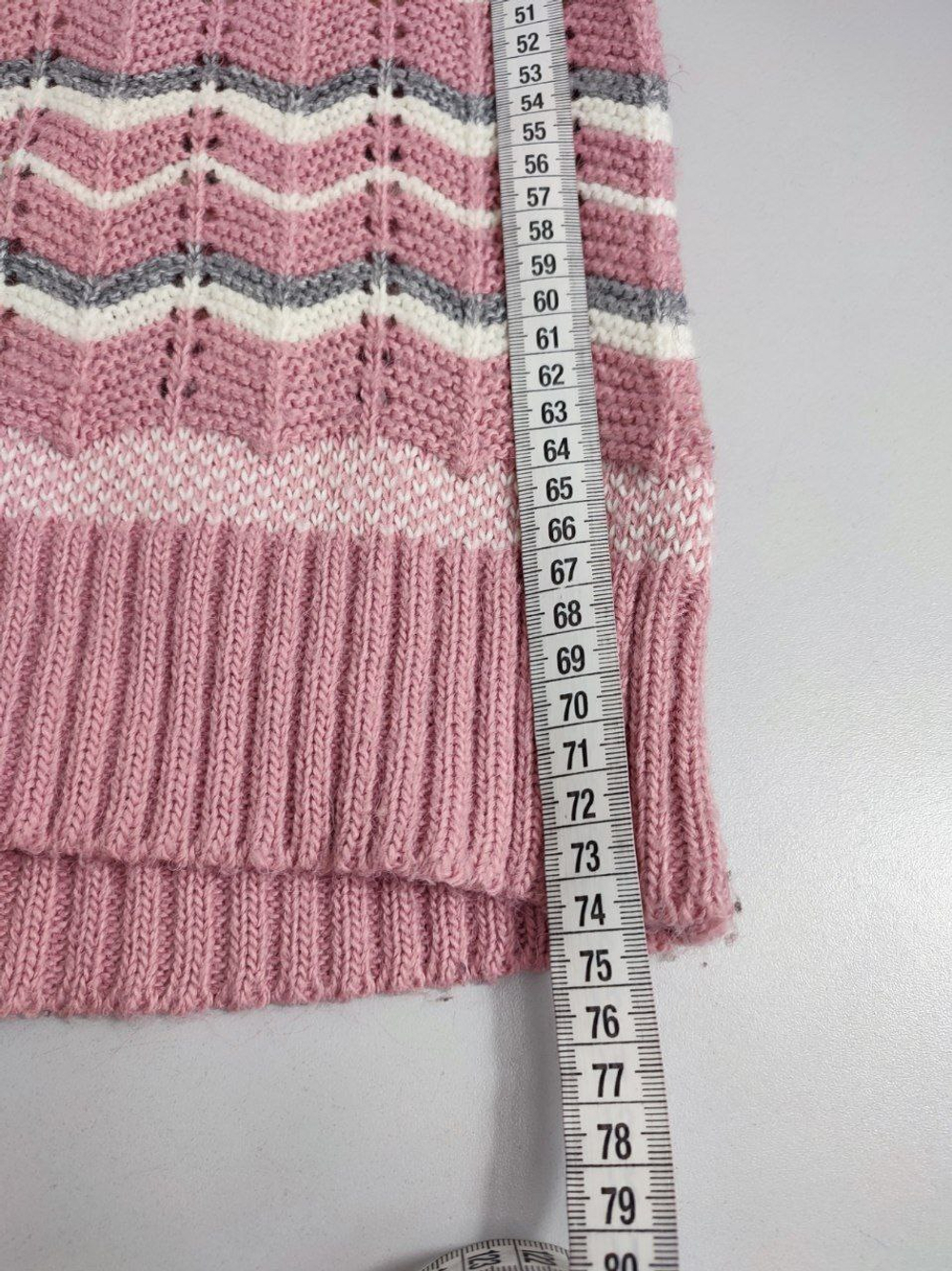 Джемпер красивый с шерстью на 14 лет