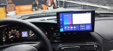 Магнитола для Chevrolet Niva, Lada Niva Travel (без ШГУ) - FarCar DX9-9585 монитор 9" IPS на Android 13, 4+64Гб, CarPlay