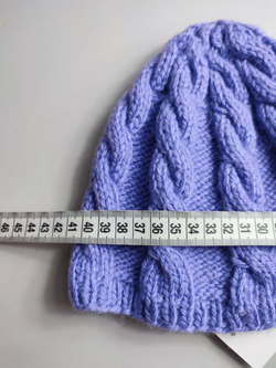 Шапка красивого цвета