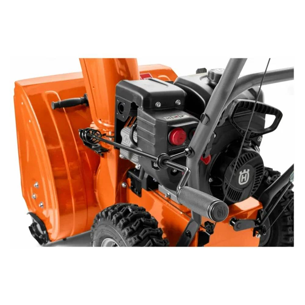 Бензиновый снегоуборщик Husqvarna ST 124