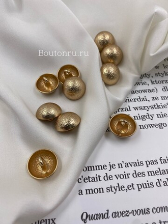 Пуговицы полусфера с вкраплениями теплое золото
