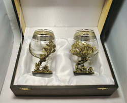 Набор из 2-х бокалов для коньяка "Охота на глухаря" и "Охота на медведя" (подарочный футляр)