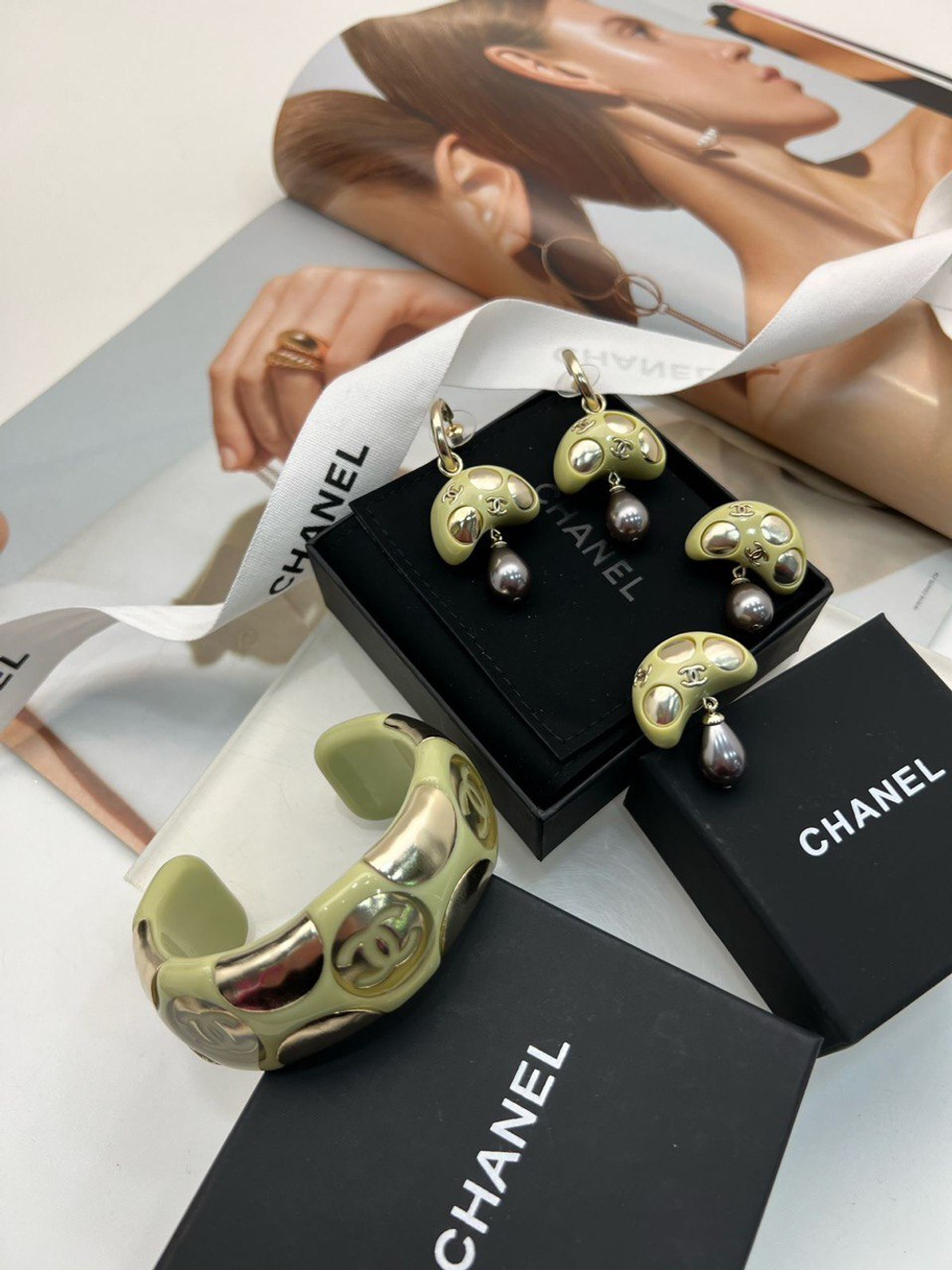 Серьги CHANEL